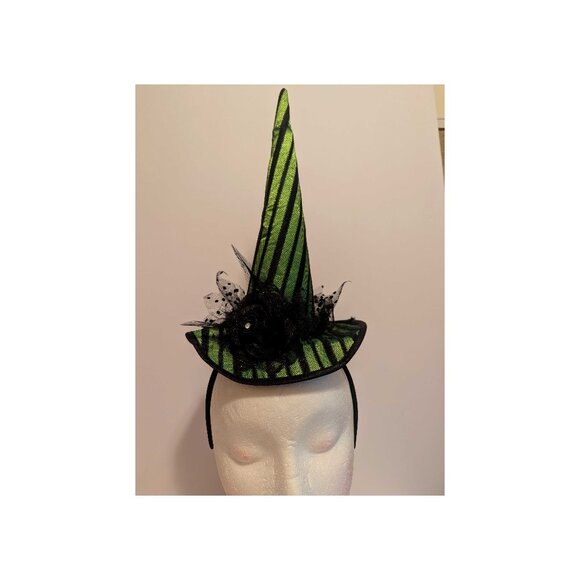 Pointy Black Green Striped Witch Fascinator Hat Black Rose Feathers Tulle - Picture 1 of 6